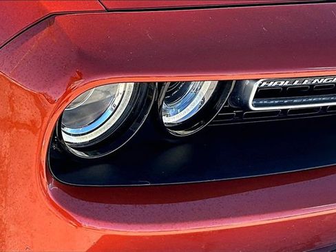 Used 2021 Dodge Challenger R/T image 32