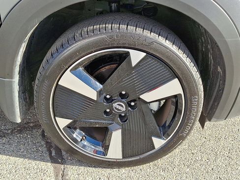 Used 2025 Nissan Kicks SR image 8