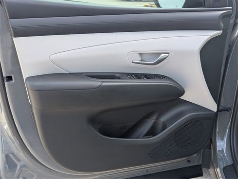 New 2026 Hyundai Tucson SE image 10