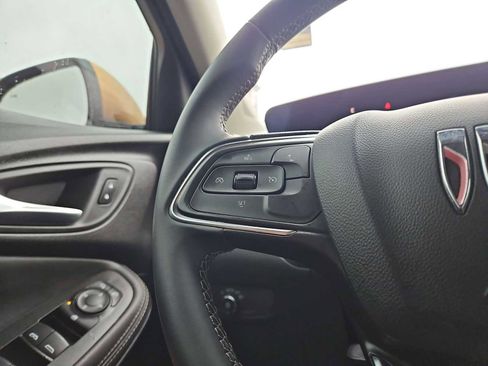 Used 2024 Buick Encore GX Preferred FWD image 24