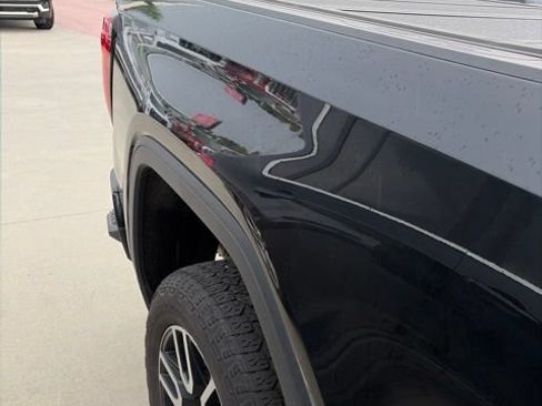 Used 2023 GMC Sierra 1500 AT4 w/ AT4 Premium Package AWD/4WD image 5