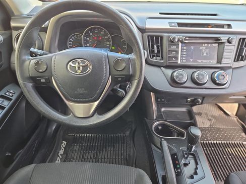Used 2016 Toyota RAV4 LE AWD/4WD image 27