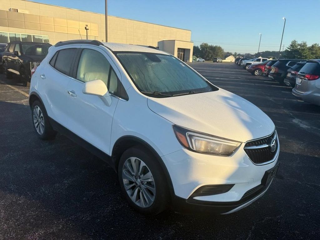 Used 2020 Buick Encore Preferred FWD image 9