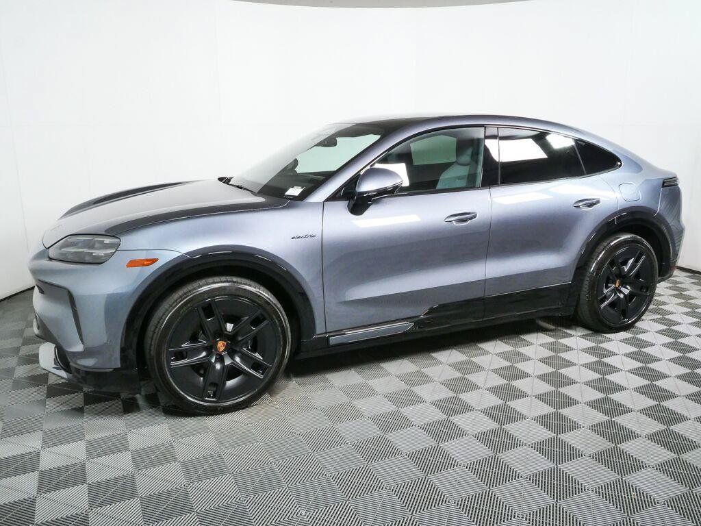 New 2026 Porsche Cayenne S AWD/4WD image 2