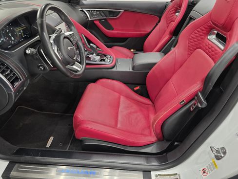 Used 2021 Jaguar F-TYPE Convertible image 8