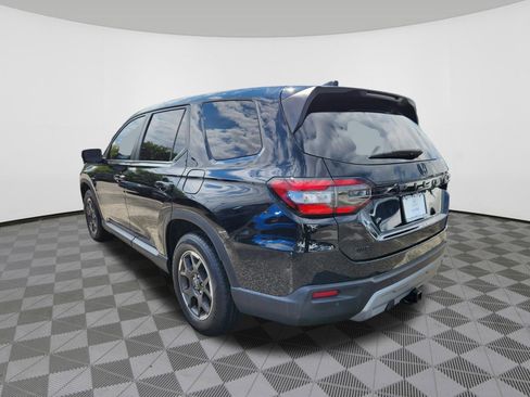Used 2023 Honda Pilot EX-L image 3