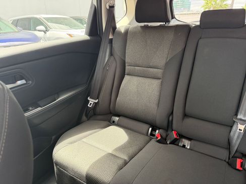 Used 2025 Nissan Rogue SV FWD image 41