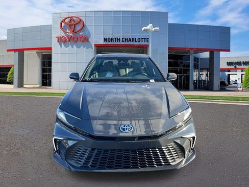 New 2026 Toyota Camry SE image 4