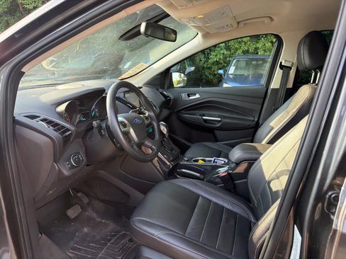 Used 2016 Ford Escape Titanium AWD/4WD image 5