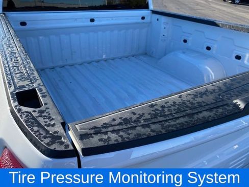 Certified 2025 Chevrolet Silverado 1500 LT image 19