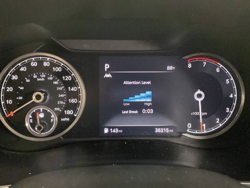 Used 2022 Genesis G70 2.0T w/ Prestige Package AWD/4WD image 17