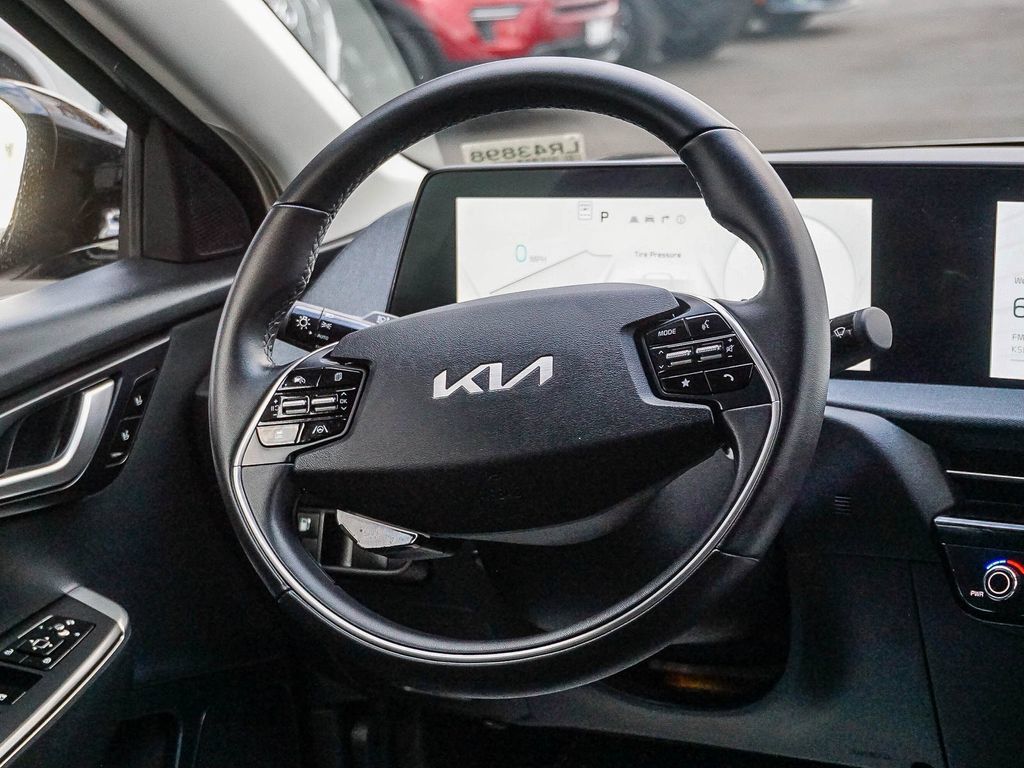 Certified 2024 Kia EV6 Light RWD image 17