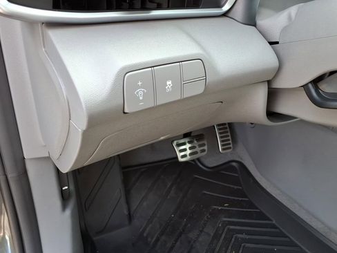 New 2026 Hyundai Elantra SEL Sport Premium FWD image 16