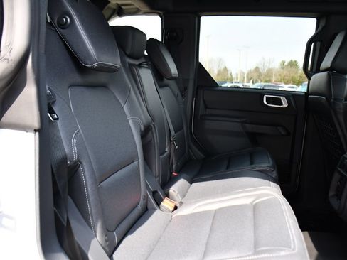 New 2026 Ford Bronco Big Bend w/ Black Diamond Package AWD/4WD image 18