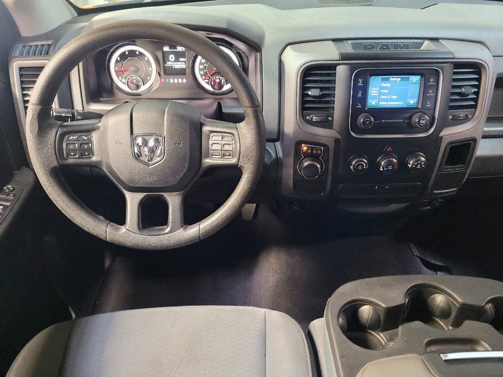 Used 2018 RAM 1500 Express w/ Black Ram 1500 Express Group RWD image 22