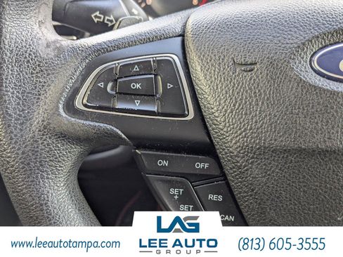 Used 2017 Ford Escape SE image 24