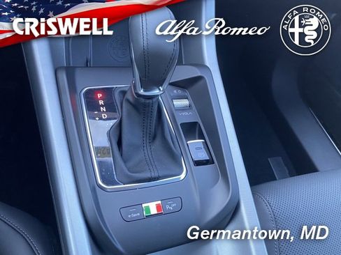 New 2024 Alfa Romeo Tonale Veloce image 31