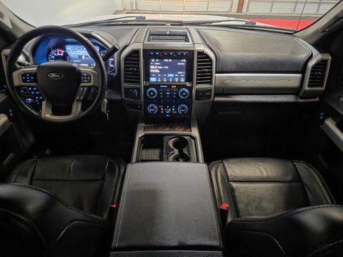 Used 2019 Ford F450 Lariat w/ Tow Technology Bundle image 7