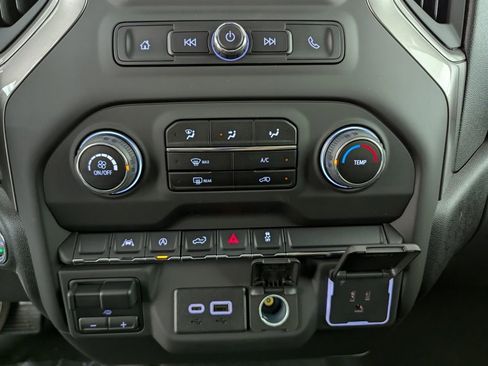 New 2025 Chevrolet Silverado 1500 Custom image 15