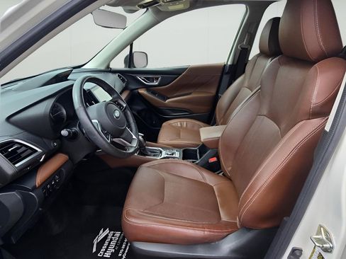Used 2019 Subaru Forester Touring AWD/4WD image 30