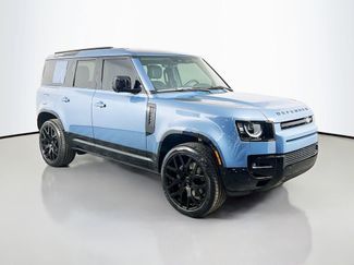 Used 2026 Land Rover Defender 110 X-Dynamic SE AWD/4WD video 3