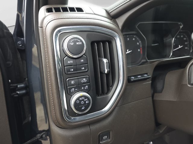 Used 2020 GMC Sierra 1500 Denali w/ Denali Ultimate Package AWD/4WD image 38