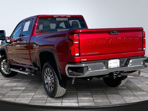 Used 2026 Chevrolet Silverado 2500 LTZ w/ LTZ Premium Package image 13