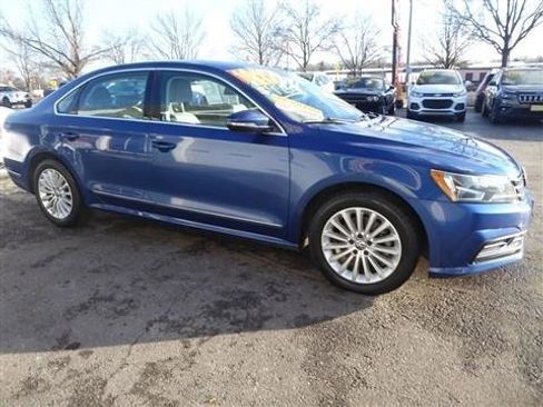 Used 2016 Volkswagen Passat 1.8T SE image 5