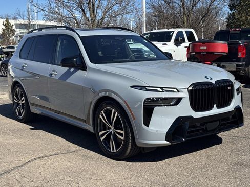 Certified 2025 BMW X7 M60i image 3