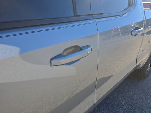 Used 2024 GMC Sierra 1500 Elevation image 13