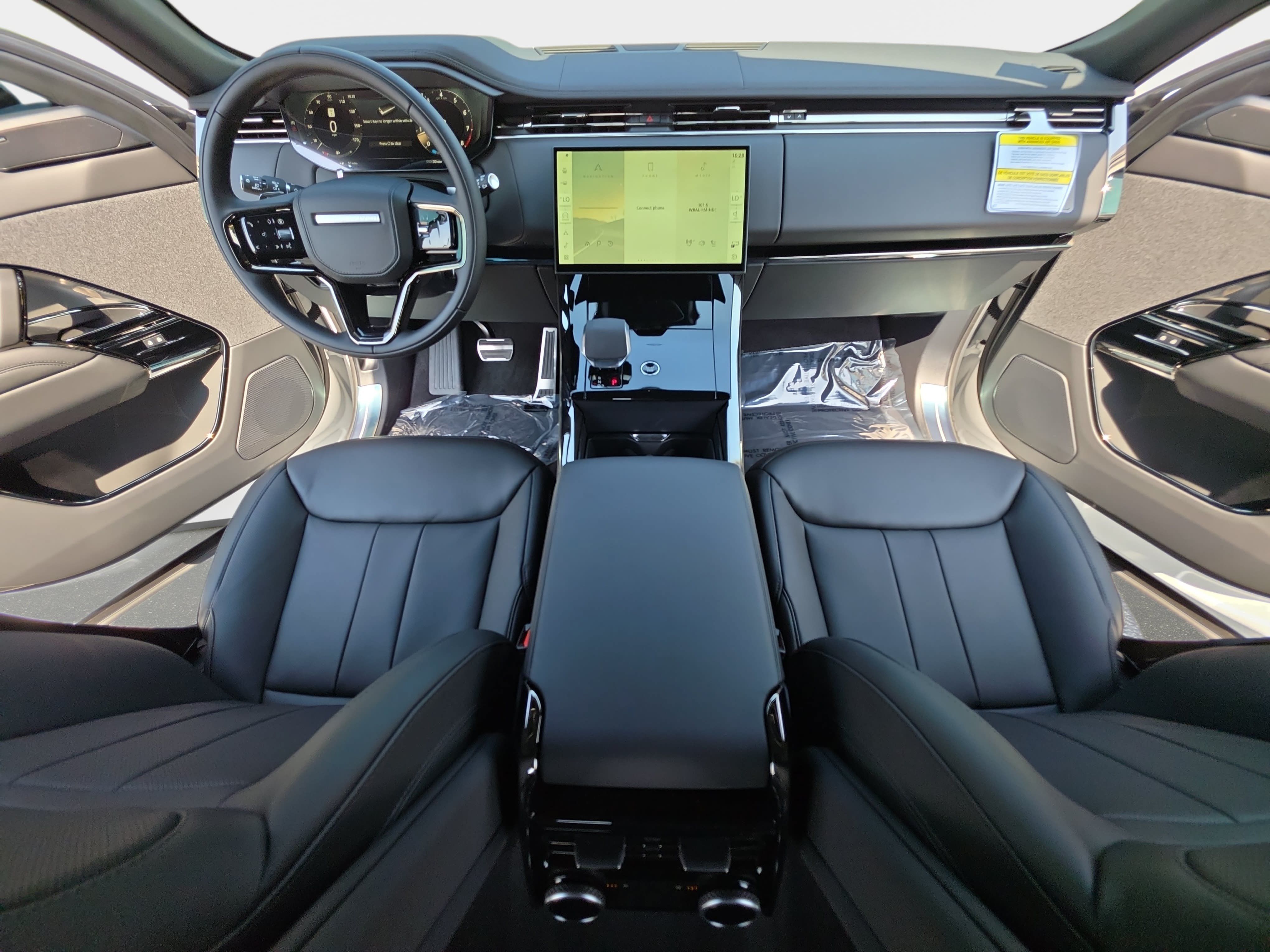 New 2026 Land Rover Range Rover Sport Dynamic SE AWD/4WD image 9