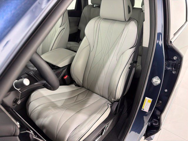 Certified 2026 Acura MDX w/ Advance Package AWD/4WD image 13