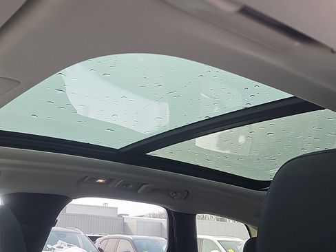 New 2026 Volvo XC60 B5 Plus w/ Protection Package Premier image 6