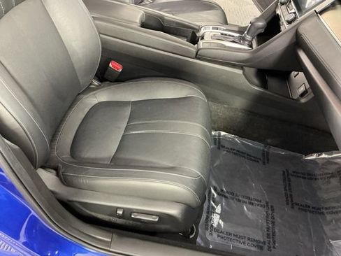 Used 2018 Honda Civic Touring image 14