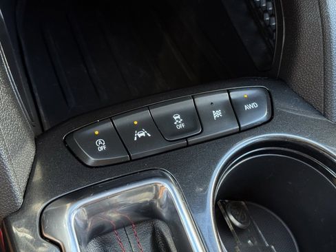 Used 2023 Chevrolet TrailBlazer RS image 33