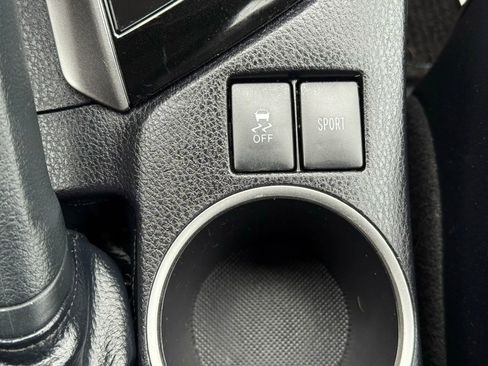 Used 2015 Toyota Corolla S image 34