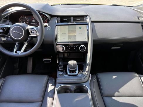 Used 2024 Jaguar E-PACE R-Dynamic SE image 24