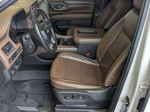 Used 2021 Chevrolet Suburban High Country w/ Premium Package image 24