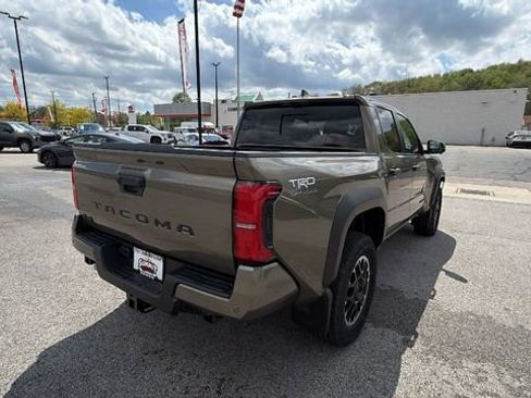 New 2026 Toyota Tacoma TRD Off-Road AWD/4WD image 7