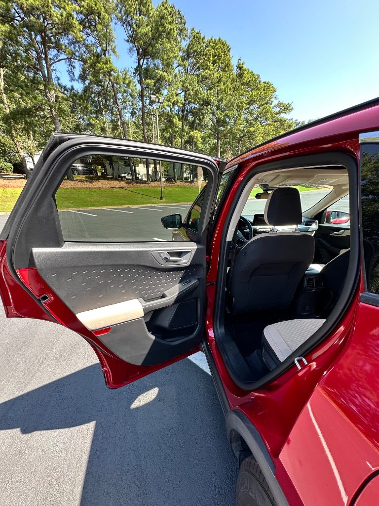 Used 2020 Ford Escape SE FWD image 14