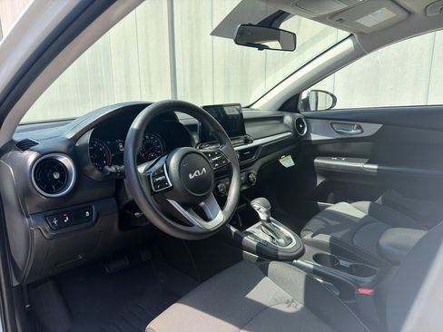 Used 2023 Kia Forte LXS w/ LXS Technology Package FWD image 10