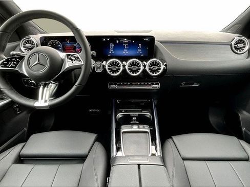 New 2026 Mercedes-Benz GLA 250 GLA 250 4MATIC SUV image 6