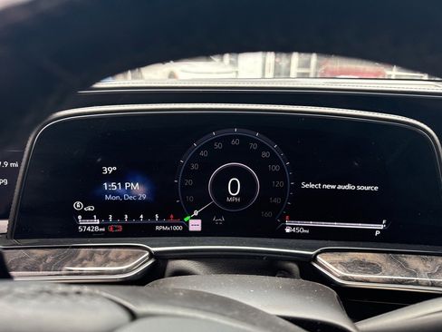 Used 2021 Cadillac Escalade ESV Premium Luxury w/ Driver Assist Tech Package image 11