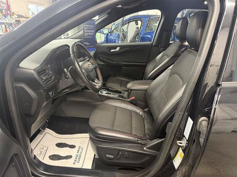 Certified 2023 Ford Escape ST-Line w/ Tech Pack #1 AWD/4WD image 19