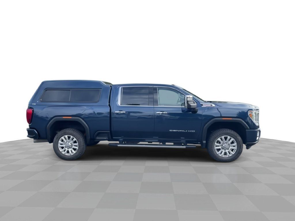 Used 2022 GMC Sierra 2500 Denali AWD/4WD image 9
