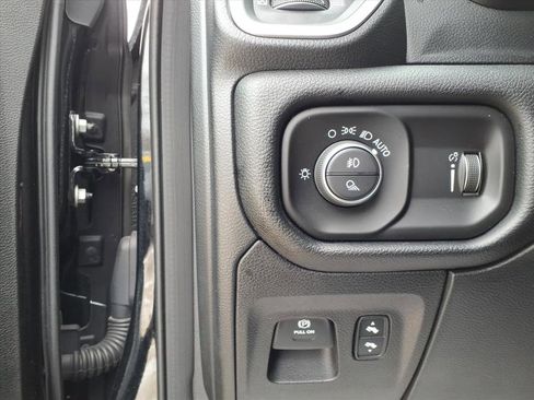 Used 2020 RAM 1500 Big Horn image 23