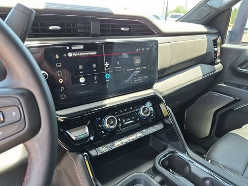 Used 2025 GMC Sierra 2500 AT4X w/ AT4X AEV Edition AWD/4WD image 26