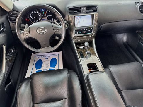 Used 2009 Lexus IS 250 w/ Premium Pkg RWD image 29