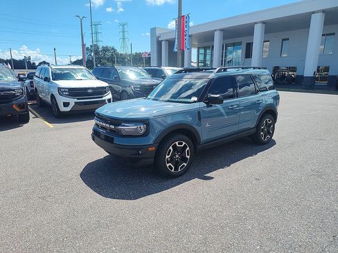 Certified 2023 Ford Bronco Sport Outer Banks w/ Tech Package AWD/4WD image 2