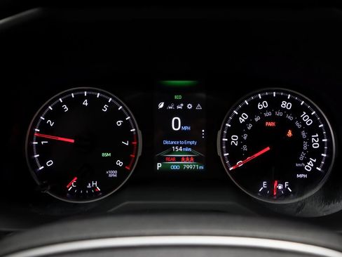 Used 2022 Toyota RAV4 XLE Premium AWD/4WD image 27